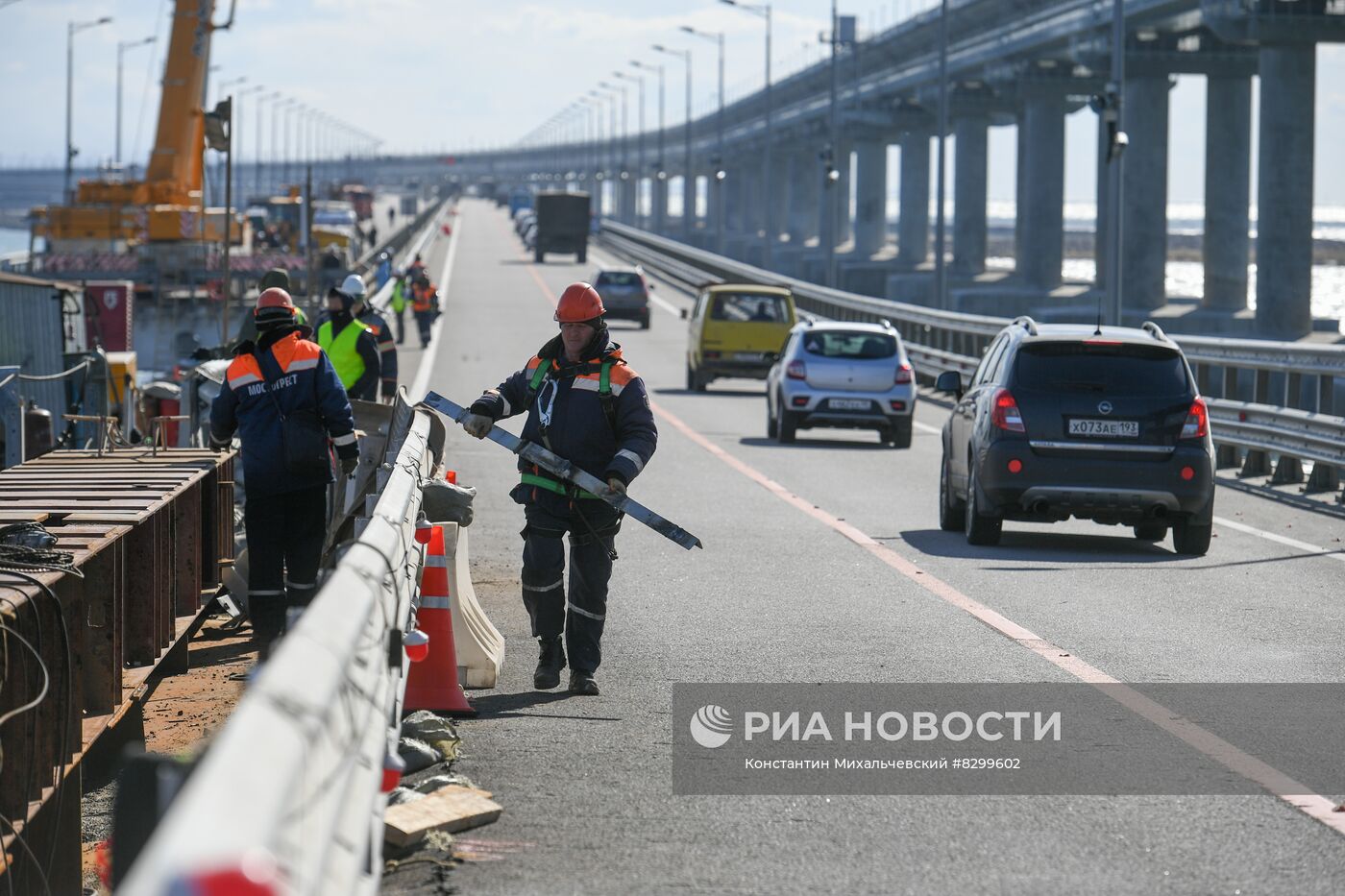 Восстановительные работы на Крымском мосту 