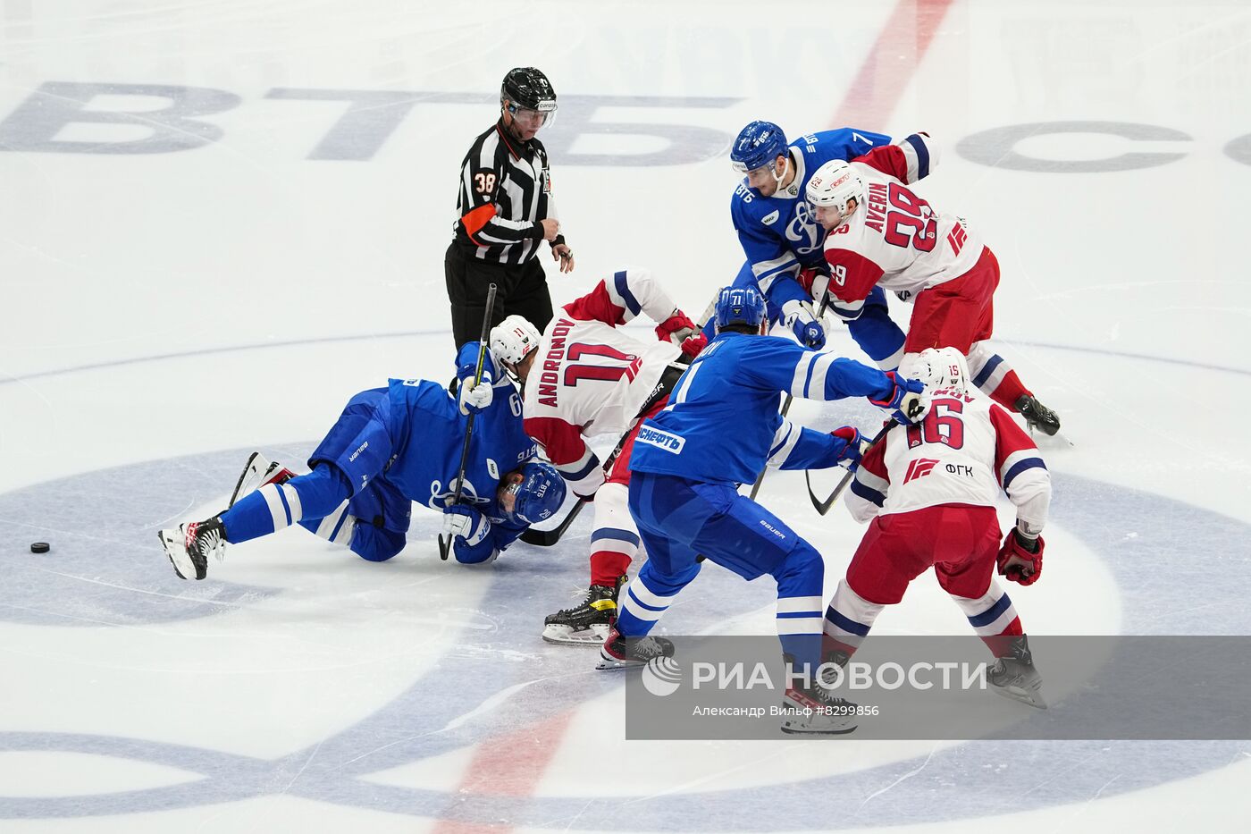 Хоккей. КХЛ. Матч "Динамо" (Москва) - "Локомотив" (Ярославль)
