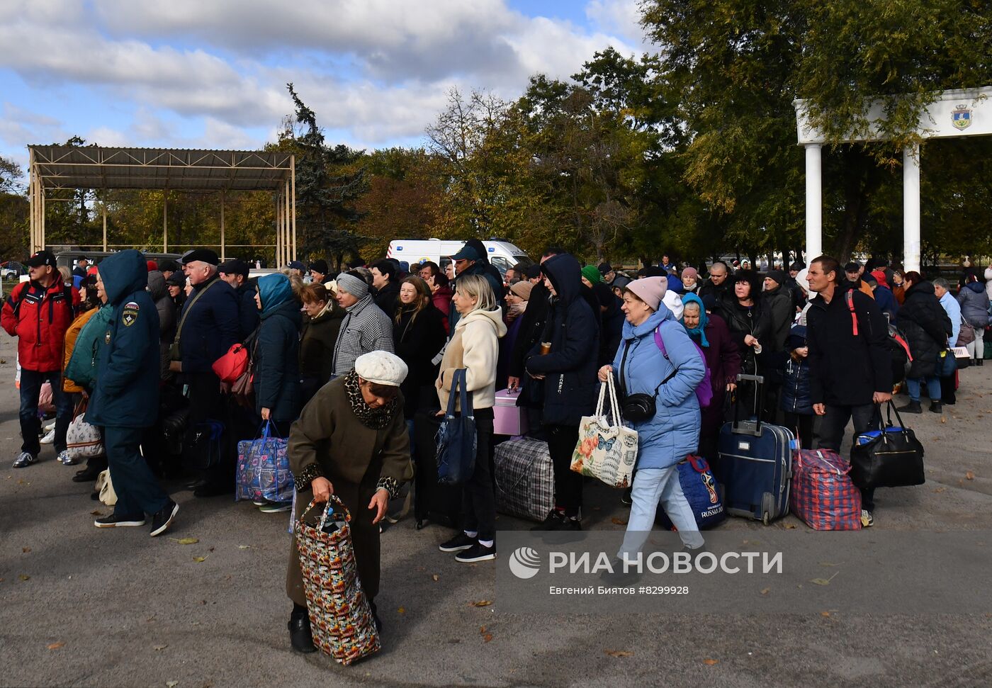 Эвакуация мирных жителей из Херсона