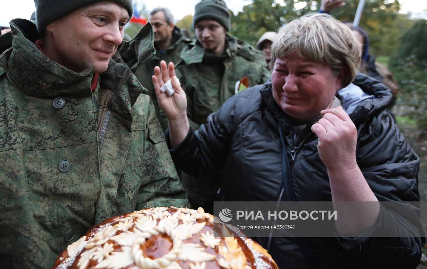 Встреча вернувшихся из плена бойцов в ДНР