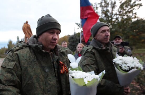 Встреча вернувшихся из плена бойцов в ДНР