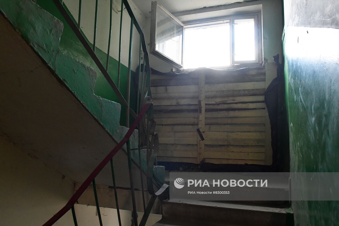 Восстановление разрушенных после обстрела ВСУ квартир в Энергодаре