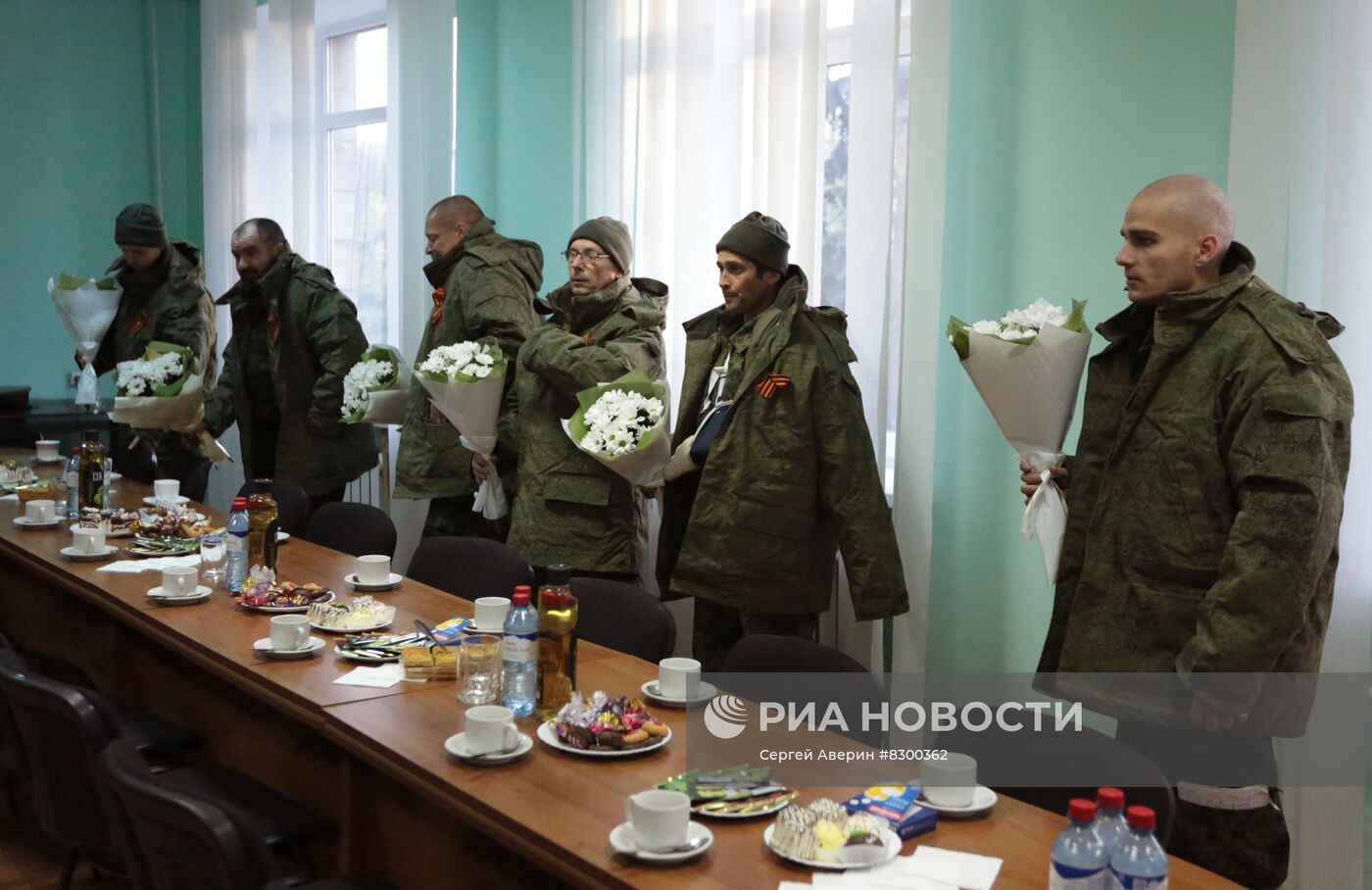 Встреча вернувшихся из плена бойцов в ДНР