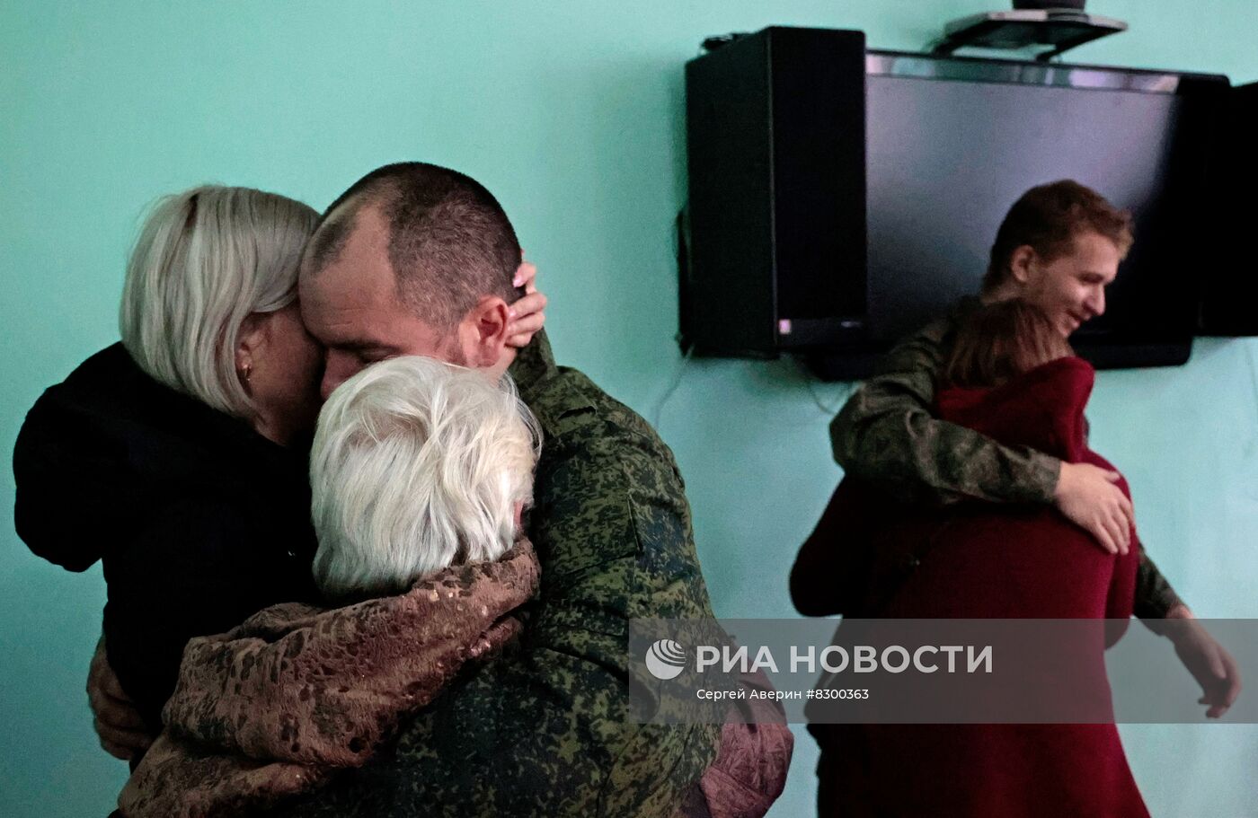 Встреча вернувшихся из плена бойцов в ДНР