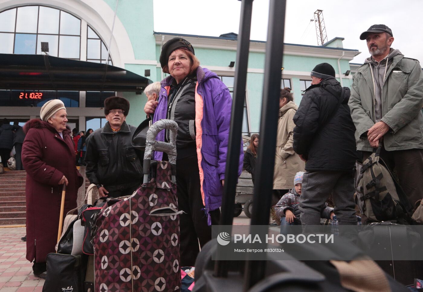 Эвакуированные жители Херсона в Джанкое