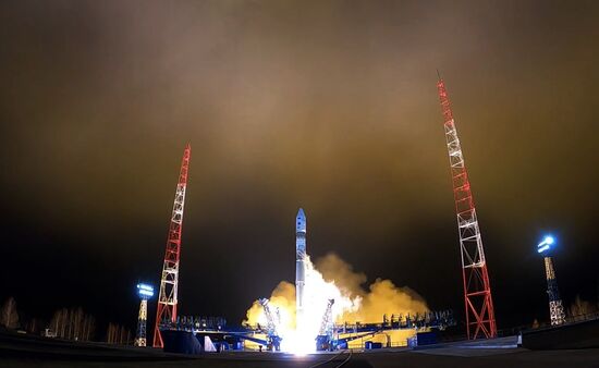 ВКС провели пуск ракеты-носителя "Союз-2.1в" с космодрома Плесецк
