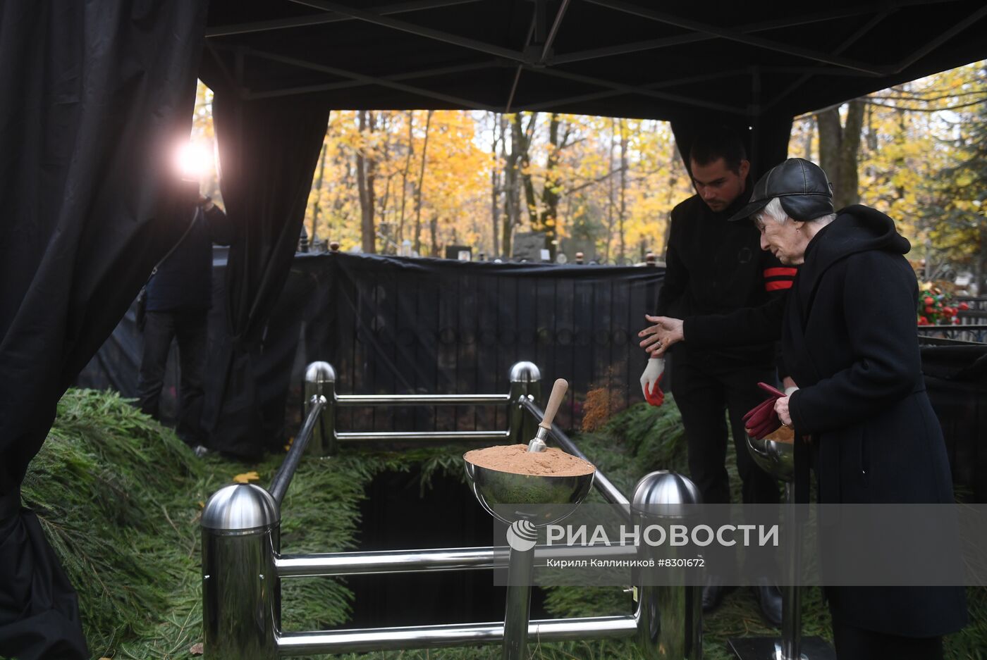 Прощание с журналистом Олегом Попцовым