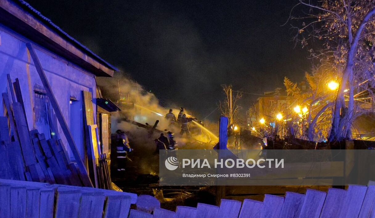 Самолет  Су-30 упал в Иркутске