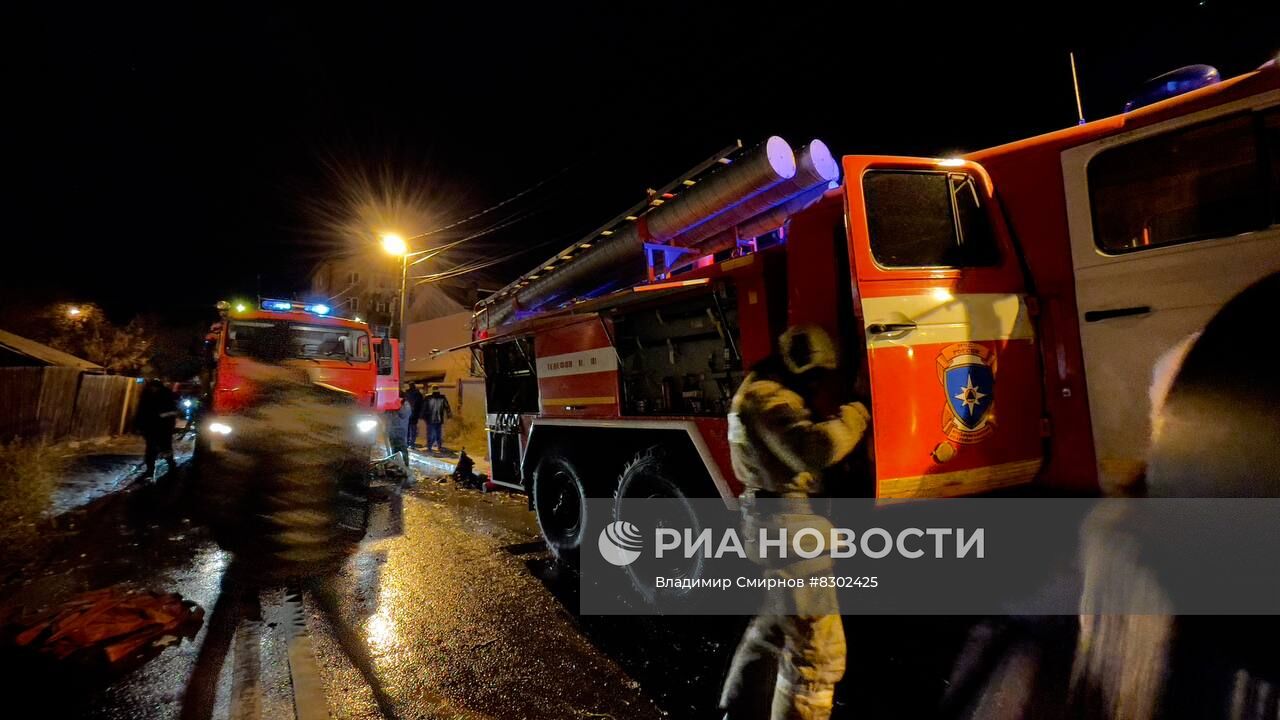 Самолет  Су-30 упал в Иркутске