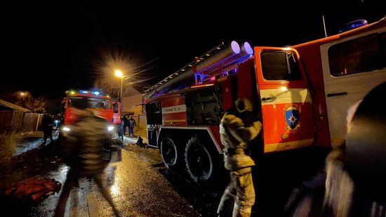 Самолет  Су-30 упал в Иркутске