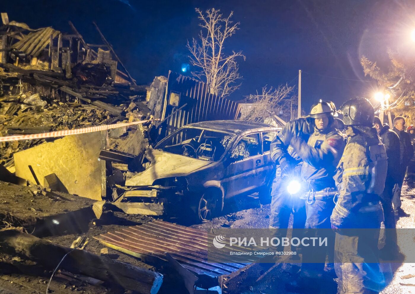 Самолет  Су-30 упал в Иркутске