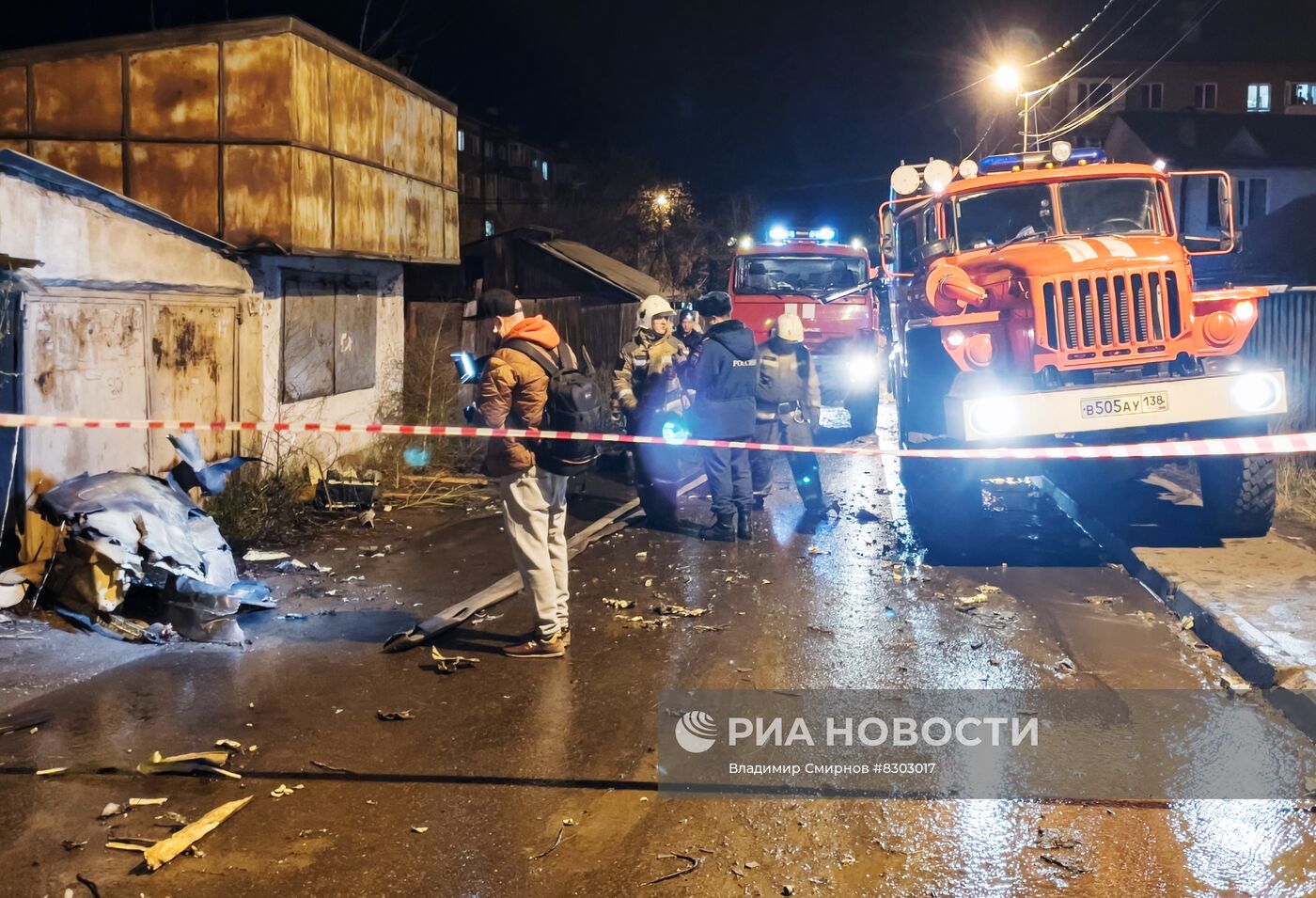 Самолет  Су-30 упал в Иркутске