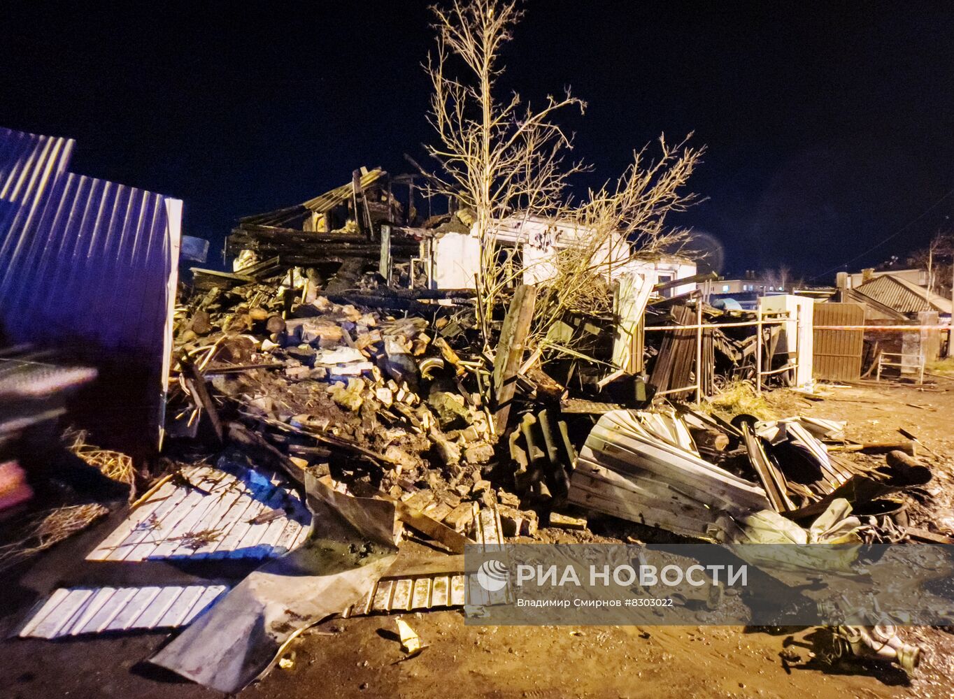 Самолет  Су-30 упал в Иркутске