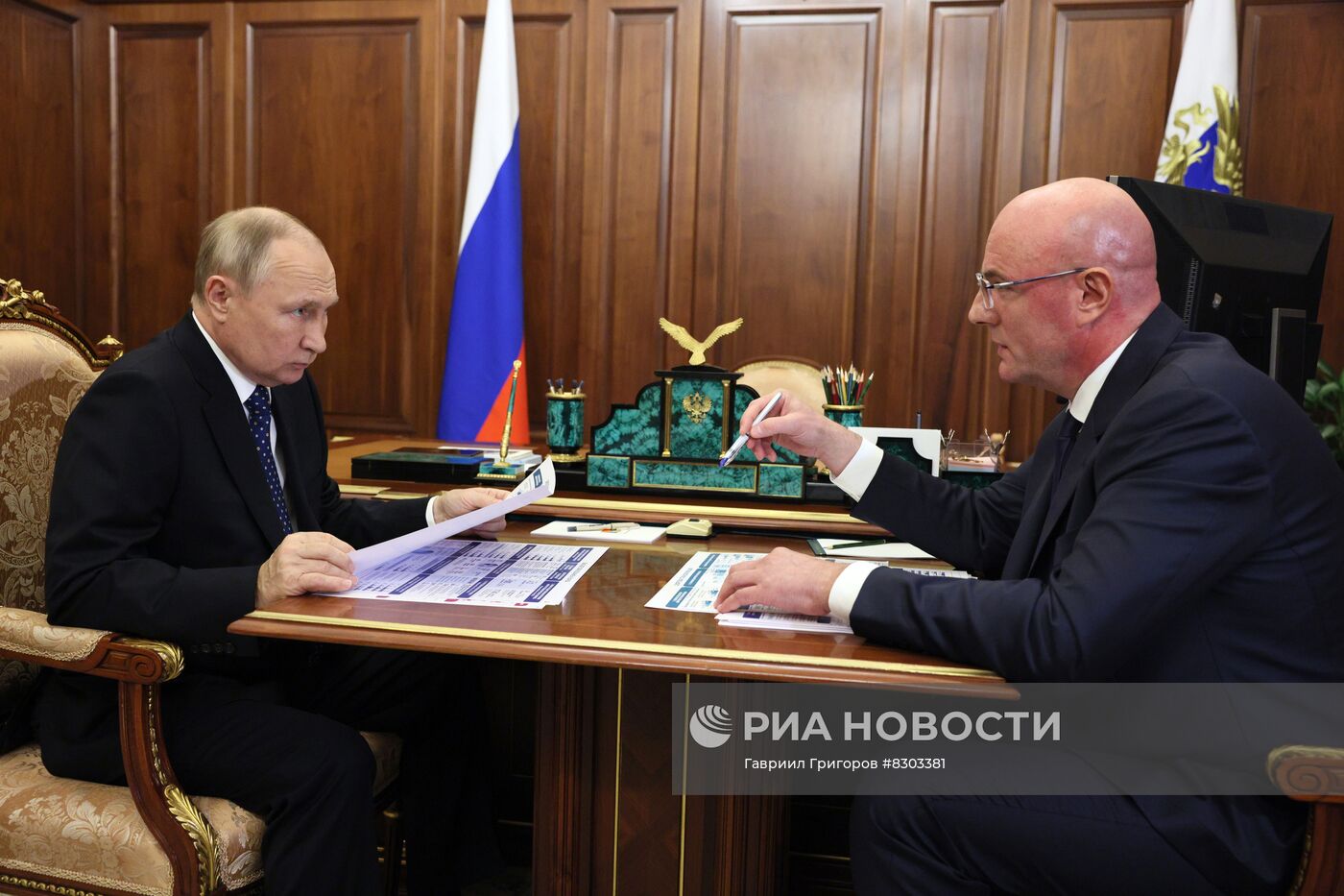 Президент РФ В. Путин встретился с вице-премьером РФ Д. Чернышенко