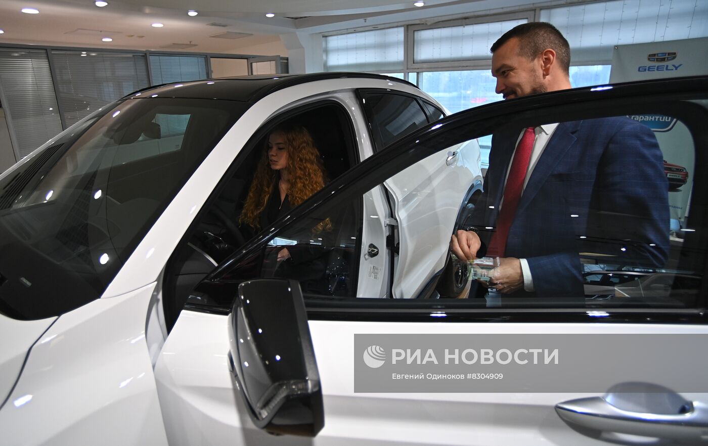 Официальный дилер Geely "АвтоСпецЦентр" в Москве