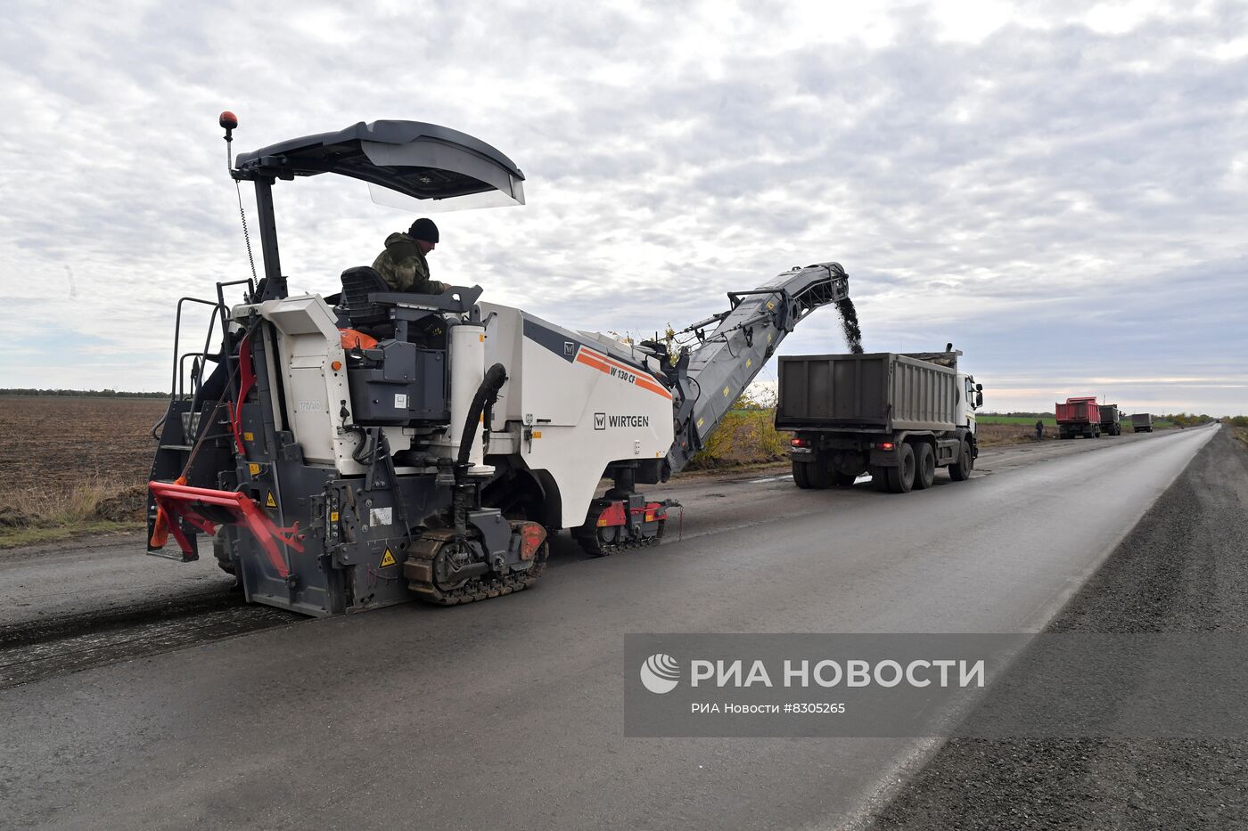 Работы по ремонту дорожного полотна в Запорожской области