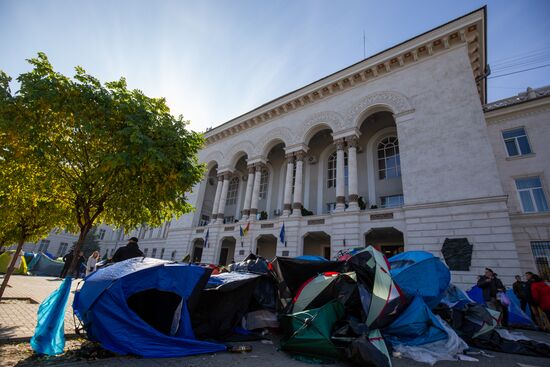 Продолжаются протесты в Кишиневе