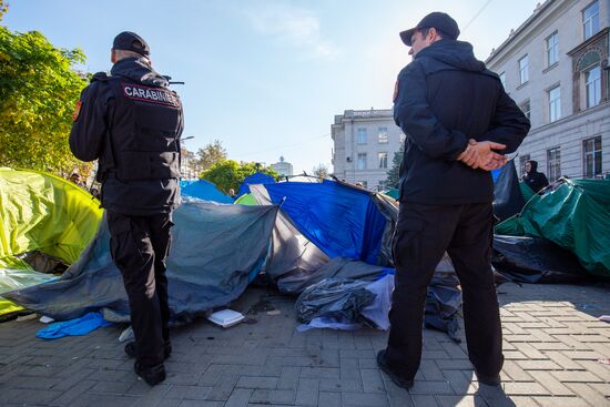 Продолжаются протесты в Кишиневе