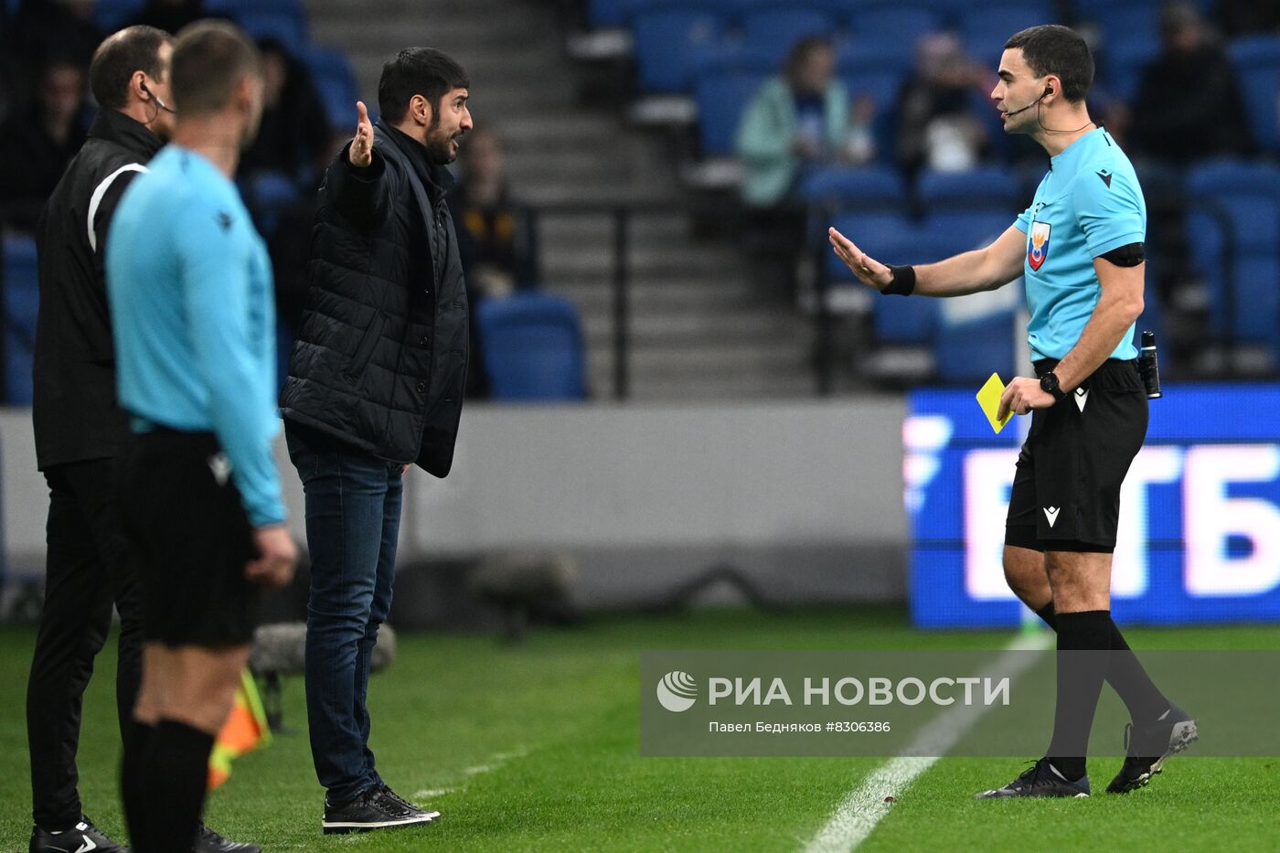 Футбол. РПЛ. Матч "Динамо" - "Химки"