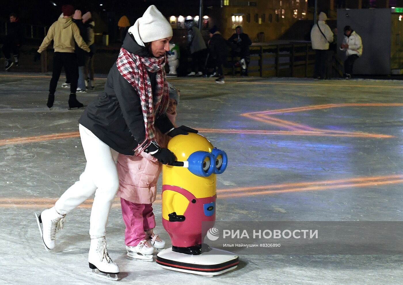 В Красноярске стартовал сезон катков