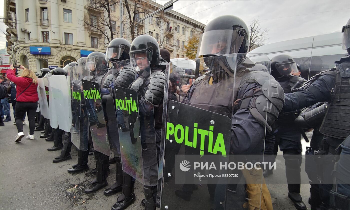 Акция протеста оппозиции в Молдове