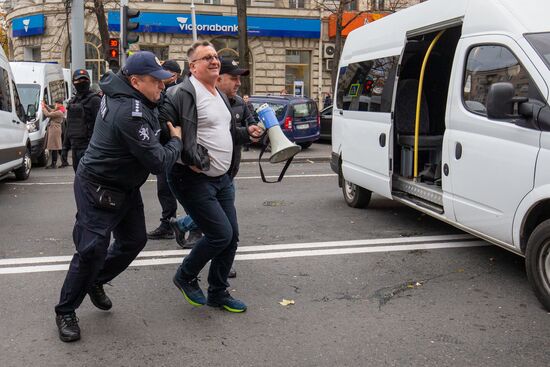 Акция протеста оппозиции в Молдове