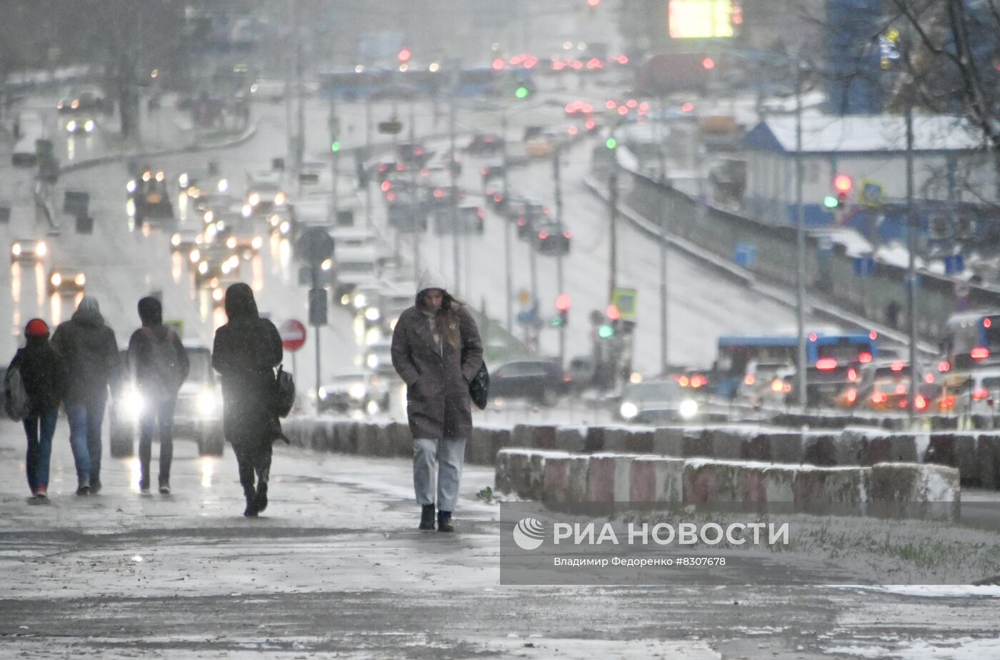 Снег в Москве