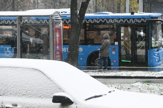 Снег в Москве