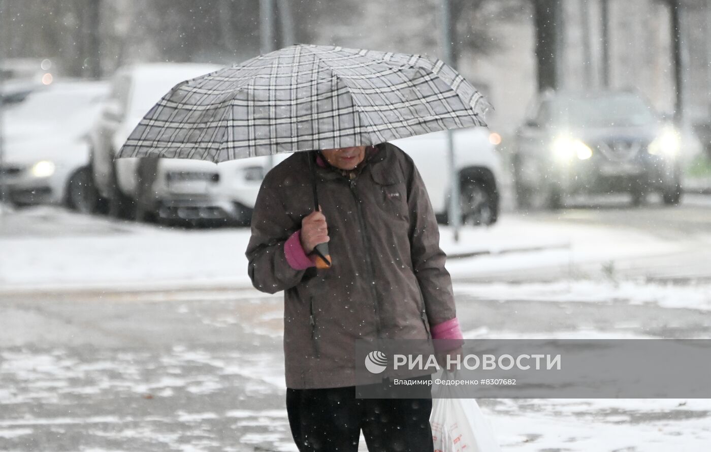 Снег в Москве