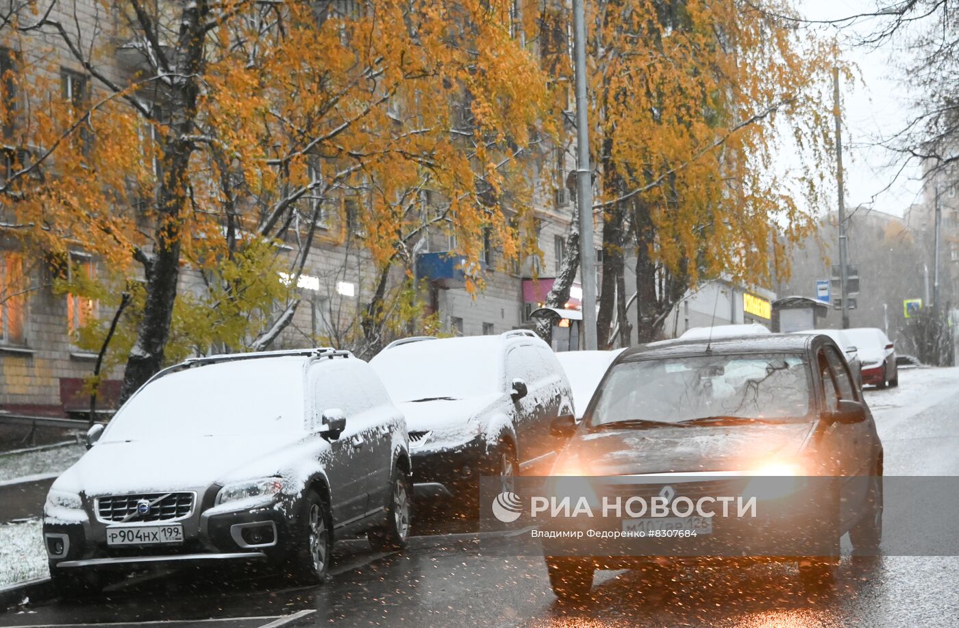 Снег в Москве