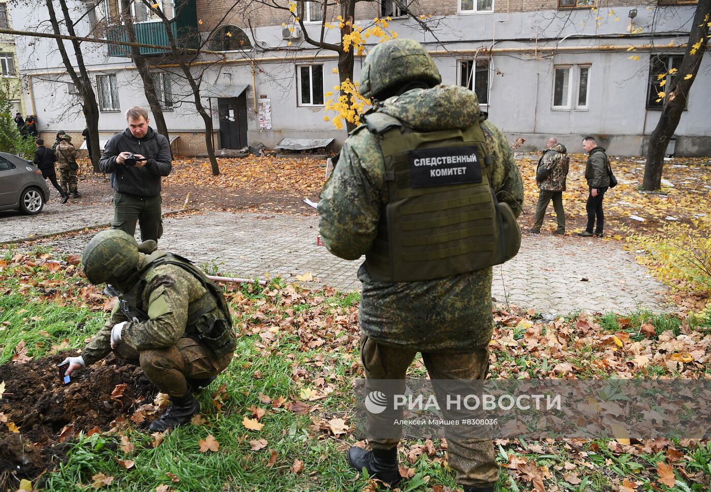 Последствия обстрела центра Донецка