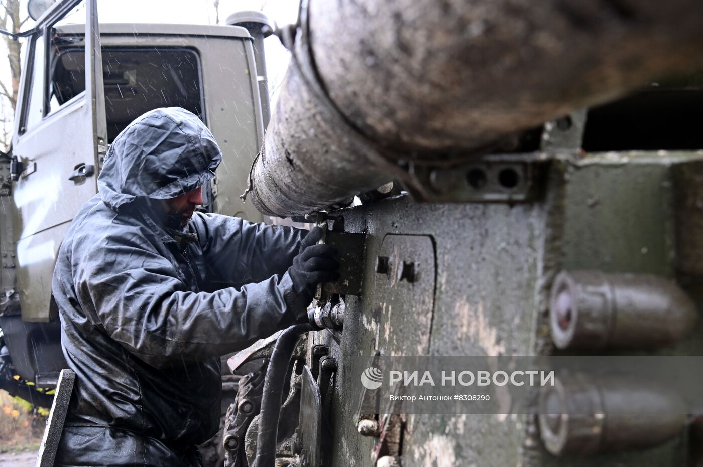 Военнослужащие МО РФ выполняют боевые задачи в Харьковской области