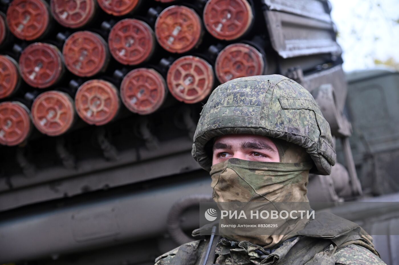 Военнослужащие МО РФ выполняют боевые задачи в Харьковской области