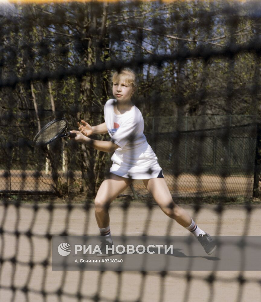 Детская спортивная школа по большому теннису "Юность Москвы"