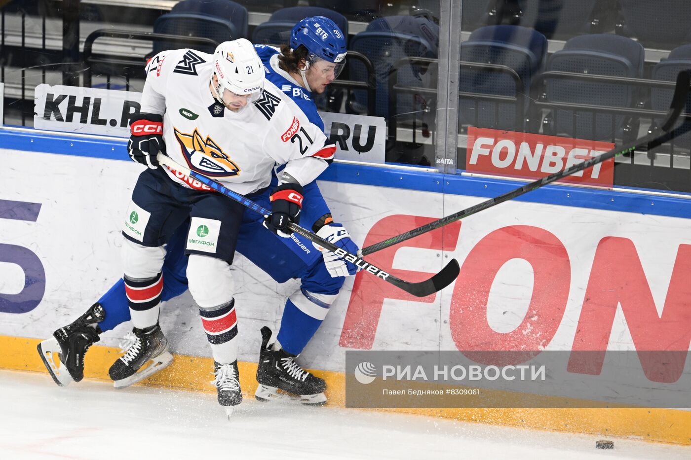 Хоккей. КХЛ. Матч "Динамо" (Москва) - "Металлург" (Магнитогорск)