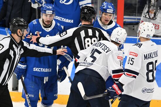 Хоккей. КХЛ. Матч "Динамо" (Москва) - "Металлург" (Магнитогорск)