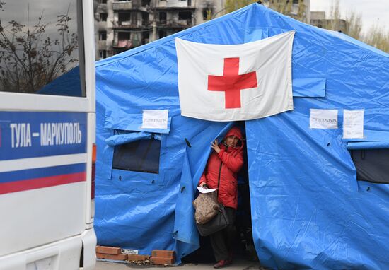Передвижная поликлиника в Мариуполе