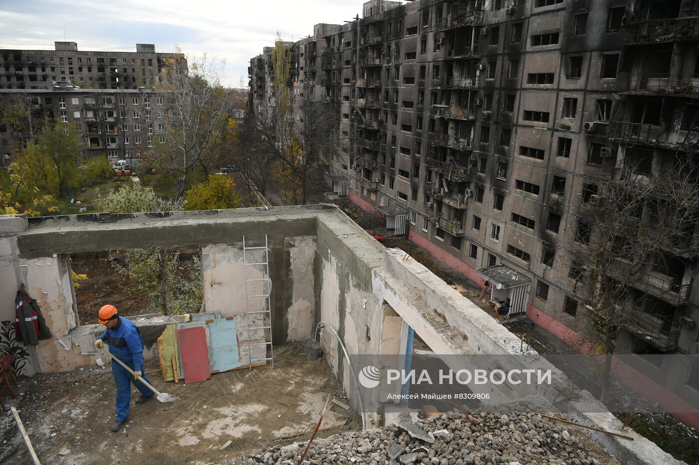 Снос аварийных домов в Мариуполе