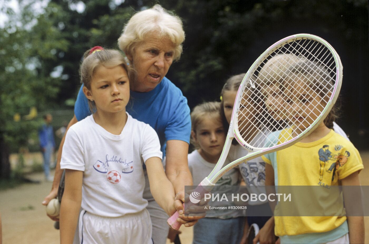 Детская спортивная школа по большому теннису"Юность Москвы"