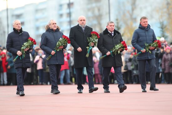 Открытие мемориала Воину-освободителю в Кузбассе