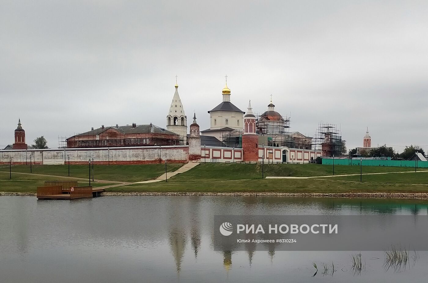 Рождество-Богородицкий Бобренев мужской  монастырь в Коломне