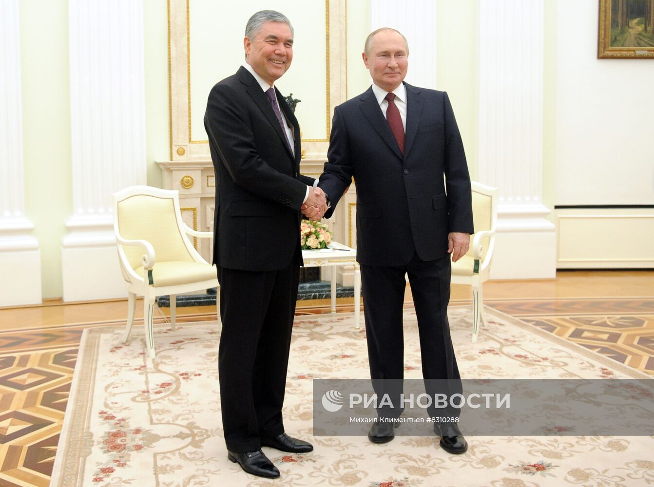 Президент РФ В. Путин встретился с главой верхней палаты парламента Туркменистана Г. Бердымухамедовым