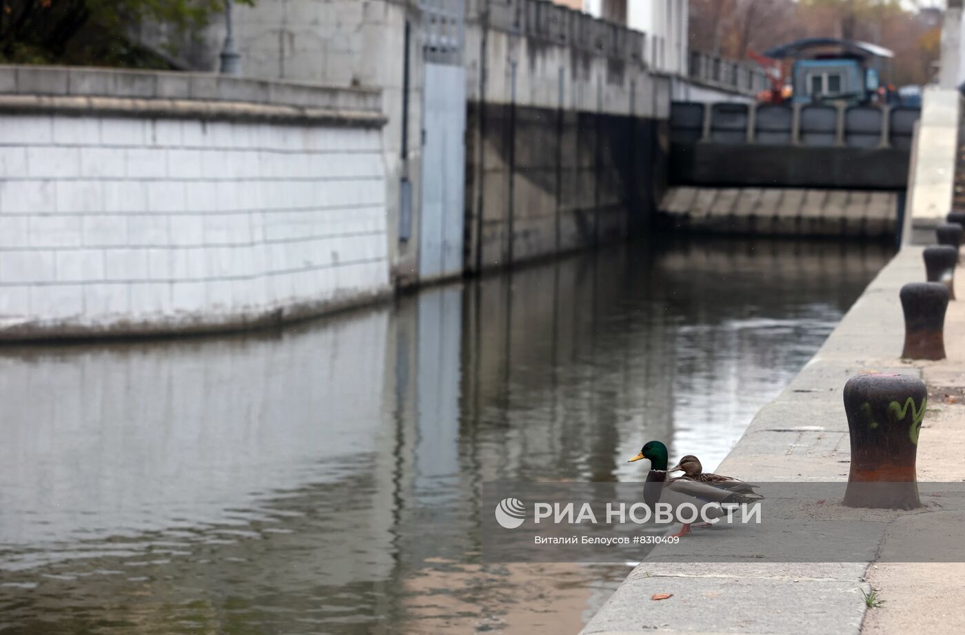 Работа Сыромятнического гидроузла в Москве