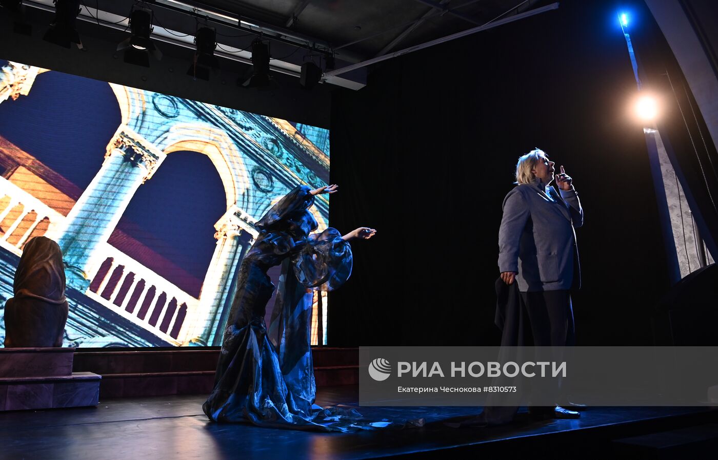Спектакль "Белые ночи Венеции"