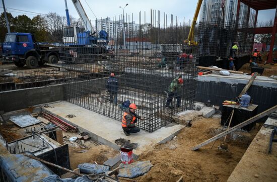 Строительство автовокзала "Красногвардейский" в Москве 