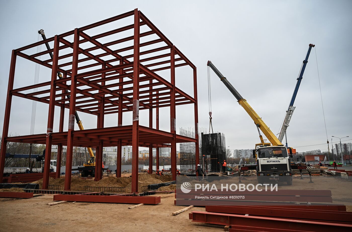 Строительство автовокзала "Красногвардейский" в Москве