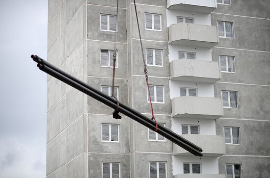 Вручение ключей от новых квартир жителям Мариуполя