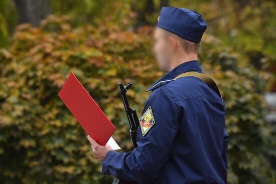 Курсанты спецфакультета Мелитопольского госуниверситета приняли воинскую присягу на верность РФ