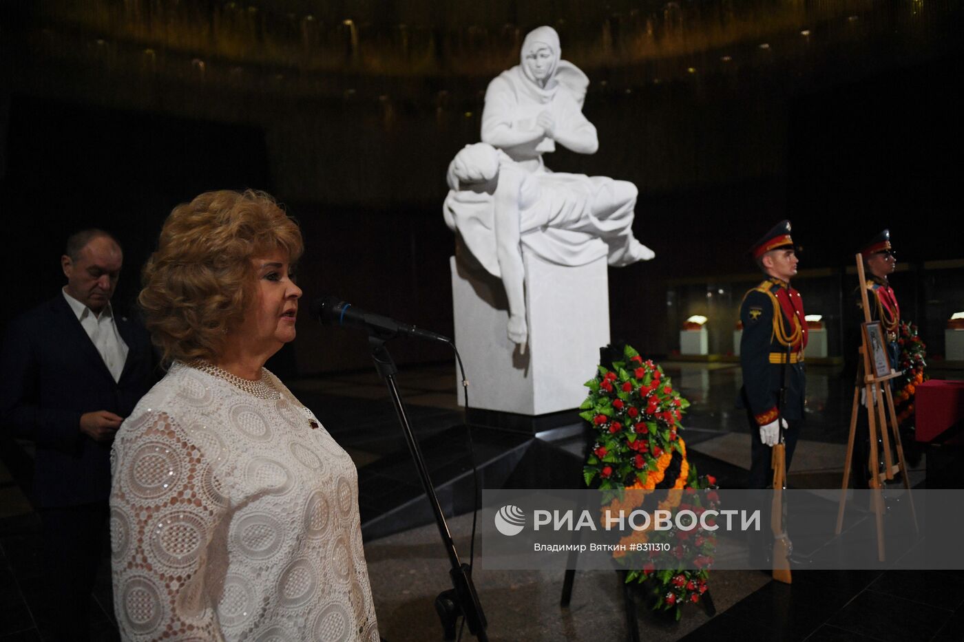 Церемония передачи родственникам останков погибших участников ВОВ