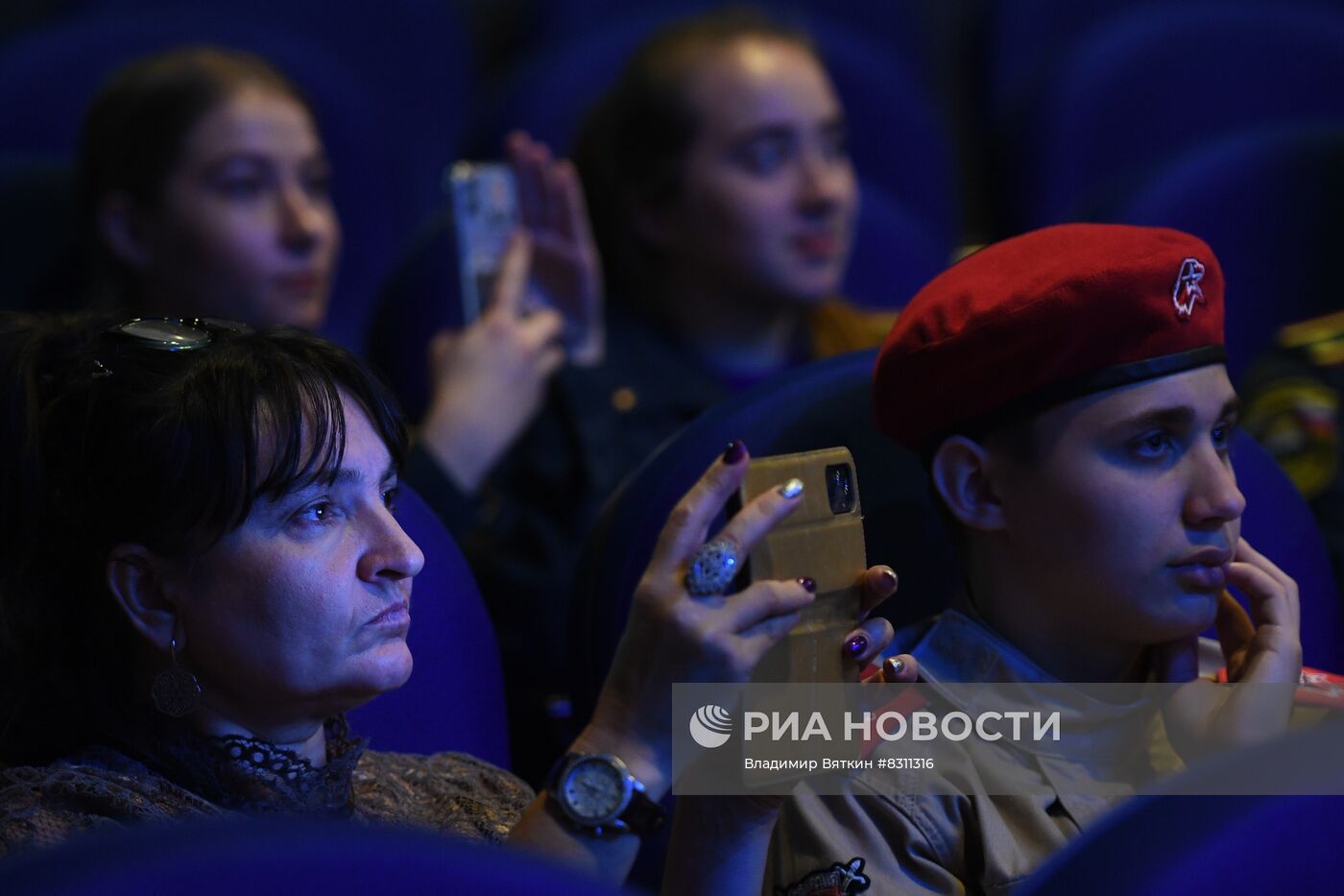 Церемония передачи родственникам останков погибших участников ВОВ